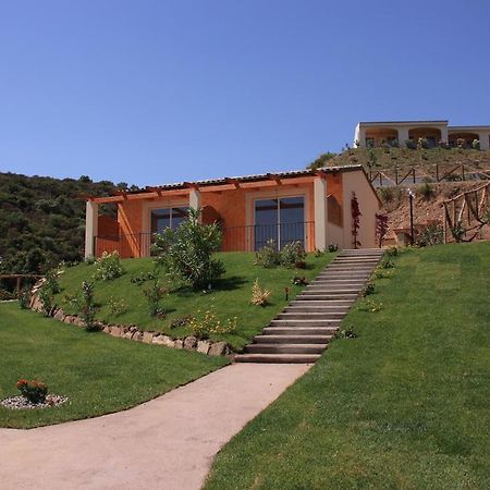 Hotel Pedra Ruja Budoni Exterior photo